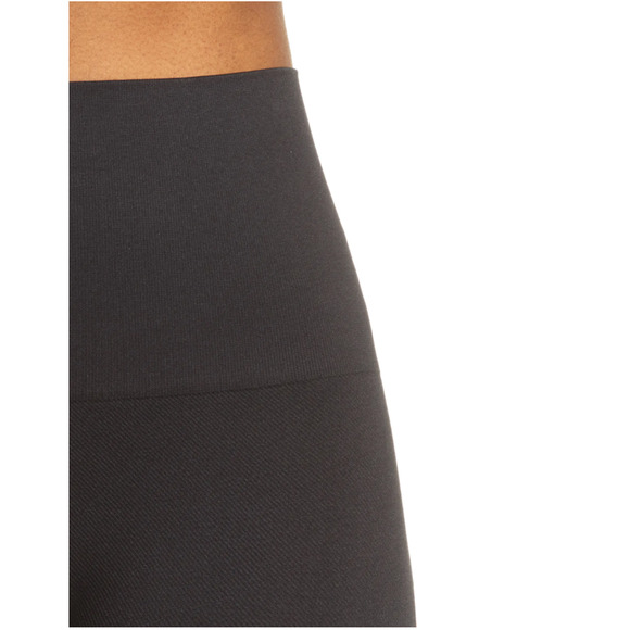 NWT Spanx Look at Me Now Seamless Bike Shorts // XS - Picture 4 of 12